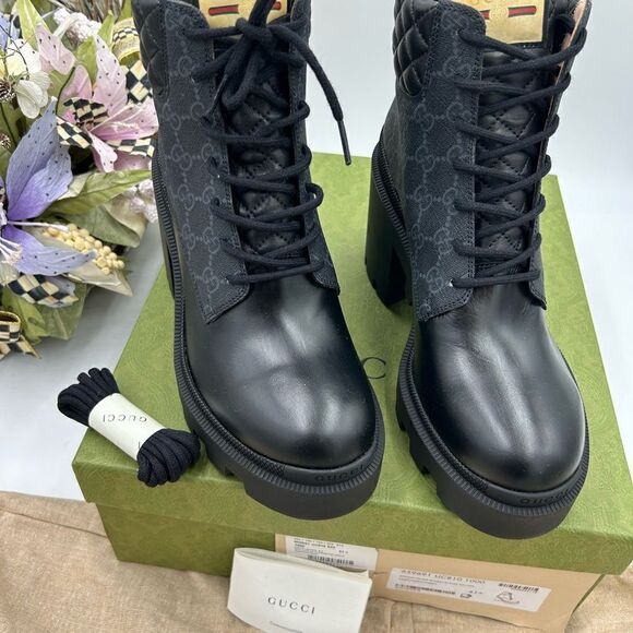 Women’s Gucci GG Supreme monogram boots size 11.5 fits smaller made in Italy - Picture 3 of 10